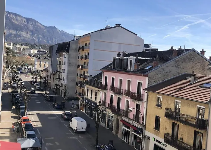 38m2 Le Grand Angle, Centre-ville, Parking Et Terrasse アパート エクスレバン